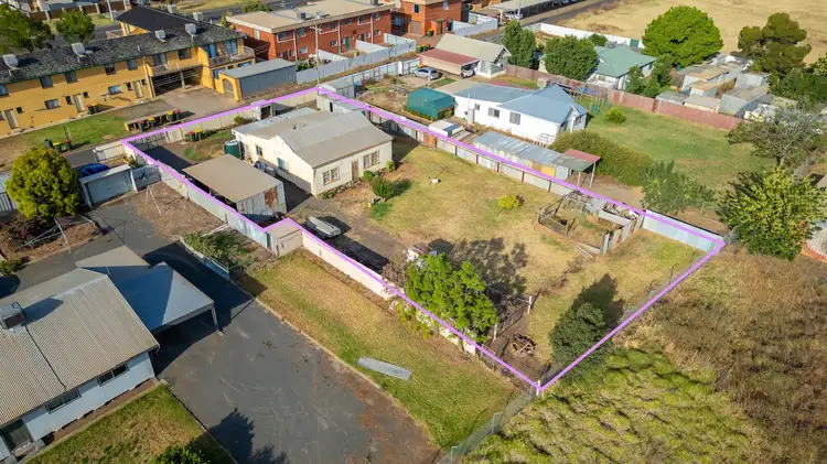 8 Wakaden Lane, Griffith NSW 2680