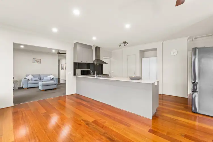 Third view of Homely house listing, 6 Melanie Court, Sale VIC 3850