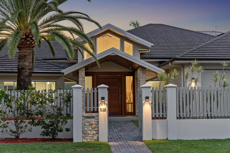 21 Kenilworth Place, Carindale QLD 4152