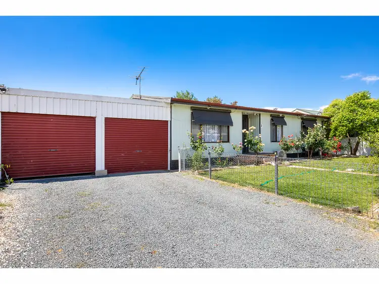 2 Elizabeth Street, Culcairn NSW 2660