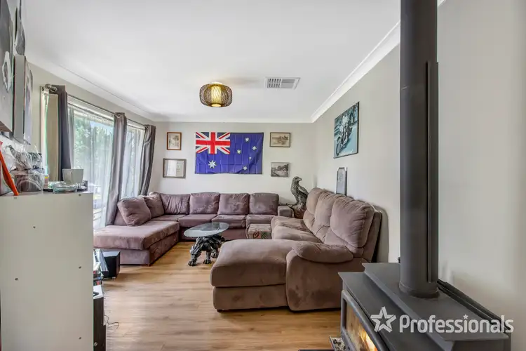 Third view of Homely house listing, 8 Juniper Place, Forest Hill NSW 2651