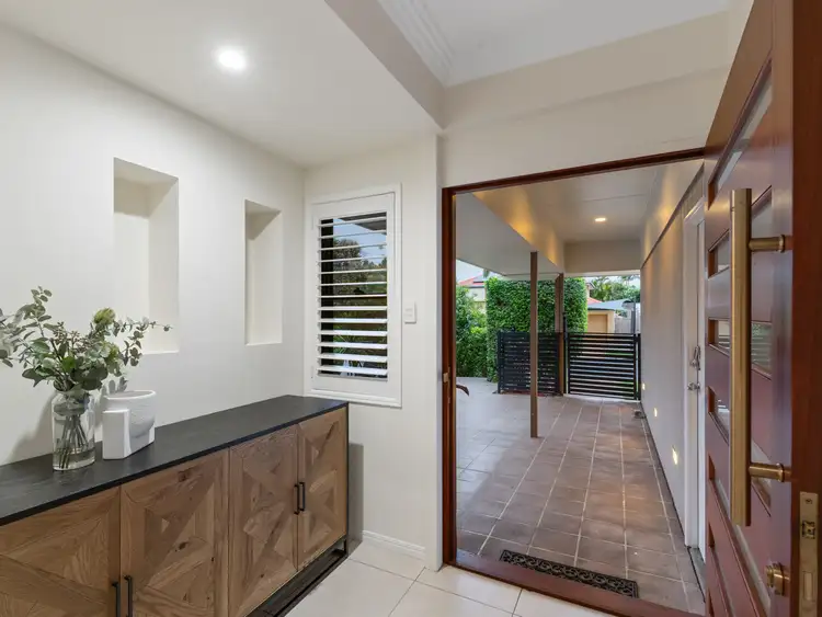 Fifth view of Homely house listing, 2 Wivenhoe Court, Westlake QLD 4074