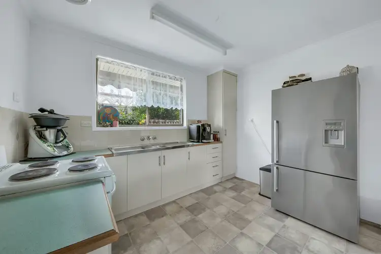 Sixth view of Homely unit listing, 2/17 Central Lane, Gladstone Central QLD 4680