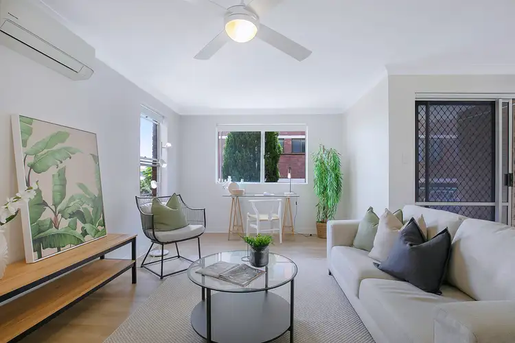 Third view of Homely apartment listing, 3/27 Crown Street, Holland Park West QLD 4121