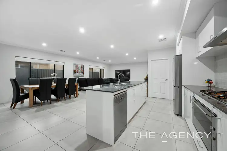 Sixth view of Homely house listing, 10 Latite Way, Treeby WA 6164
