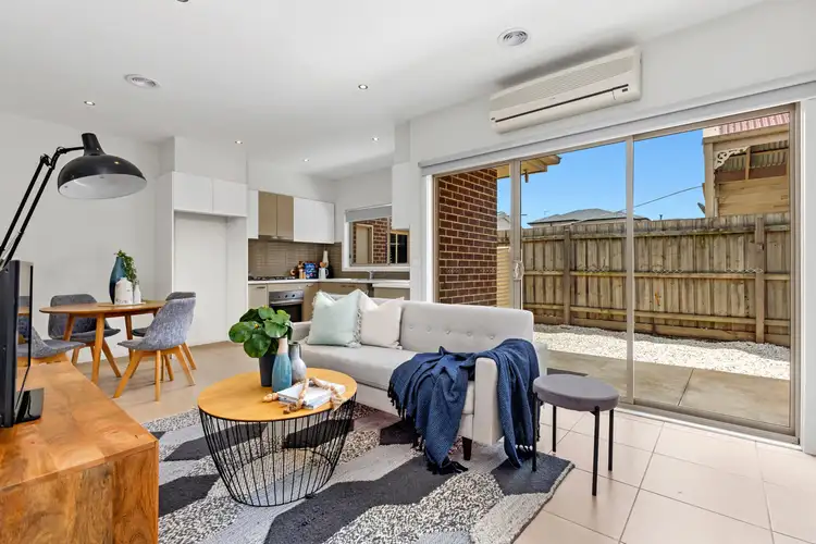 Second view of Homely unit listing, 2/7 Leonard Avenue, Glenroy VIC 3046