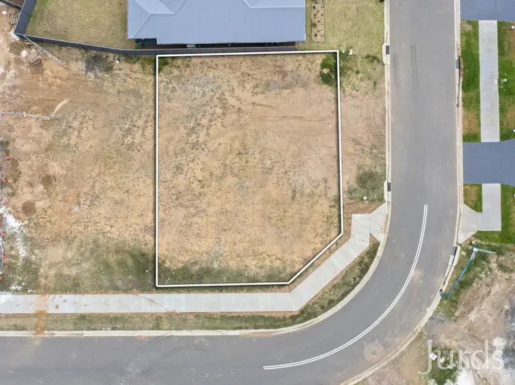 30 Lakeside Circuit, Cessnock NSW 2325