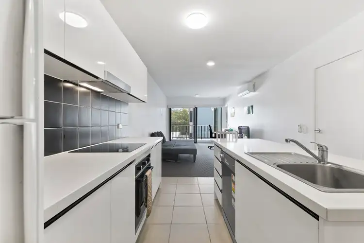 Sixth view of Homely unit listing, 28/10-12 High Street, Sippy Downs QLD 4556