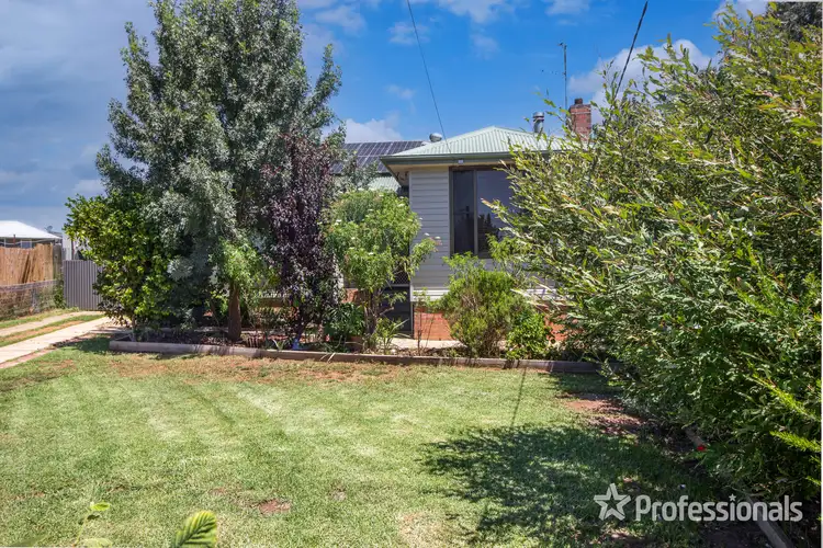 18 Scherger Place, Mount Austin NSW 2650