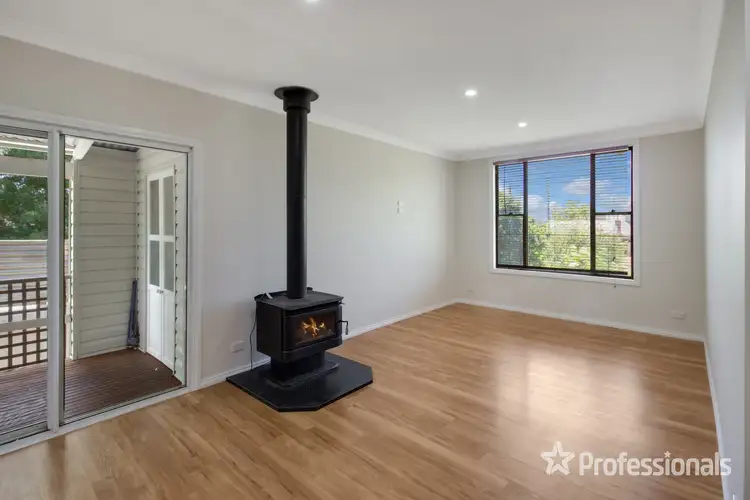 Sixth view of Homely house listing, 18 Scherger Place, Mount Austin NSW 2650