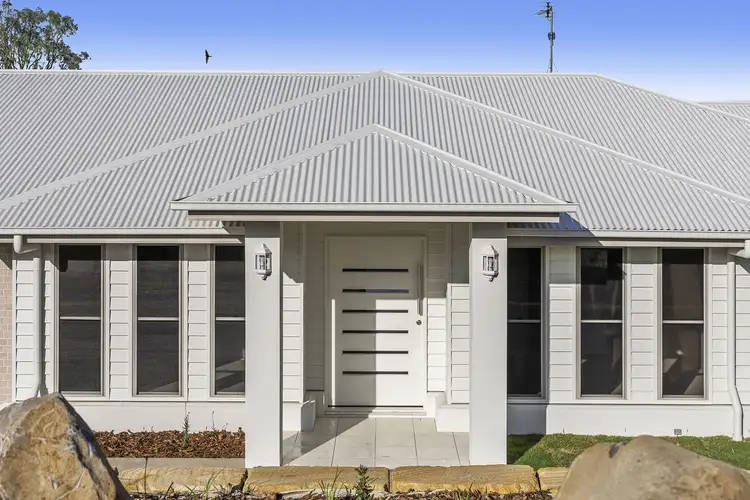 Second view of Homely house listing, 9 Silverleaf Avenue, Mount Rascal QLD 4350