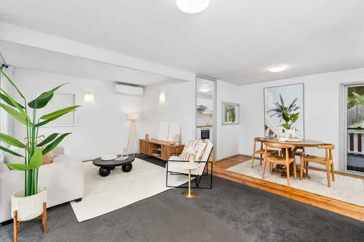 Second view of Homely house listing, 7 Calantha Drive, Wyoming NSW 2250