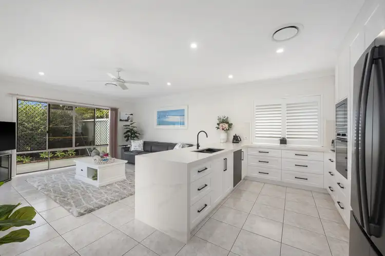 Fifth view of Homely house listing, 4 Seychelles Court, Burleigh Waters QLD 4220