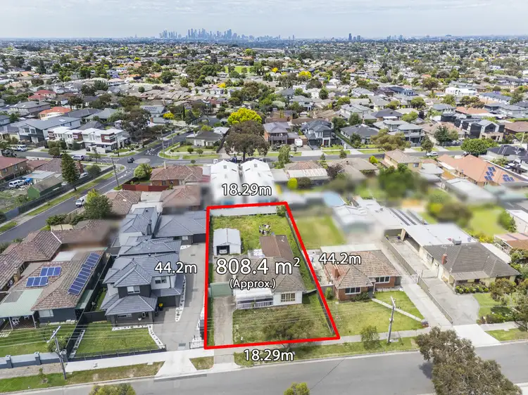 Main view of Homely house listing, 5 Curie Avenue, Oak Park VIC 3046