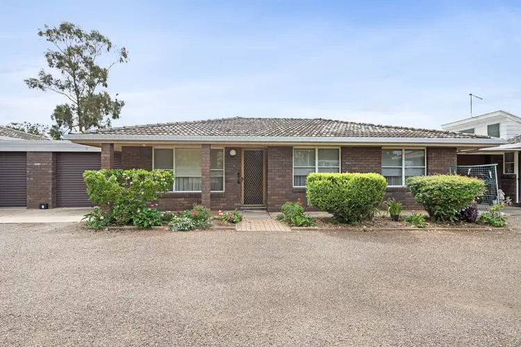 2/111 Barber Street, Gunnedah NSW 2380