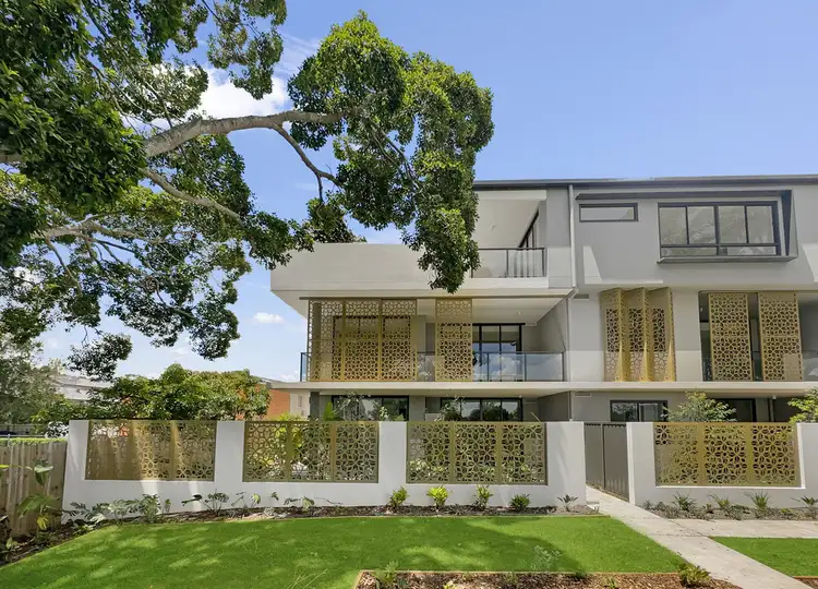 Main view of Homely townhouse listing, 577 Warrigal Road, Eight Mile Plains QLD 4113