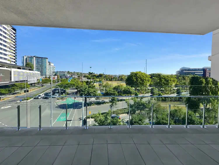 1036/33 Remora Road, Hamilton QLD 4007