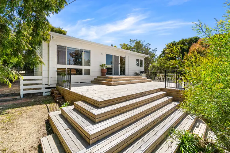 39 Azure Avenue, Golden Beach VIC 3851