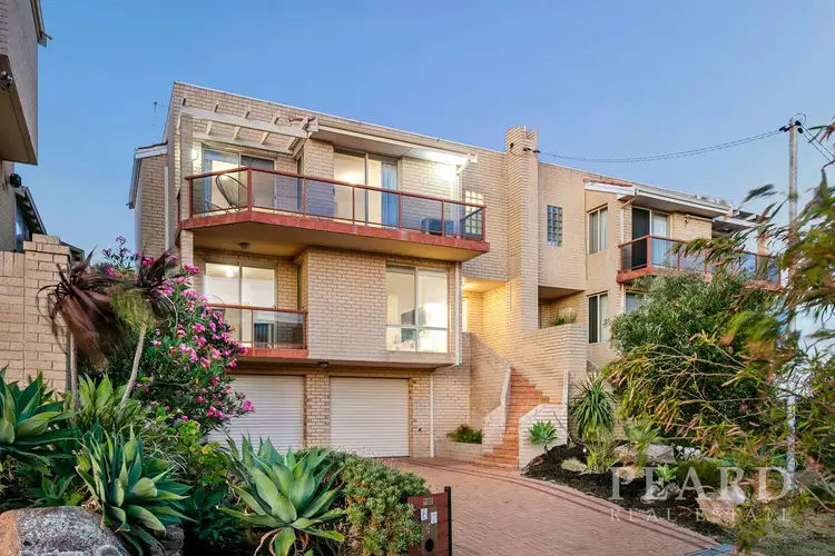 30 Manning Street, Scarborough WA 6019