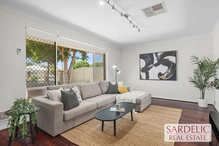 39 Robinson Road, Morley WA 6062