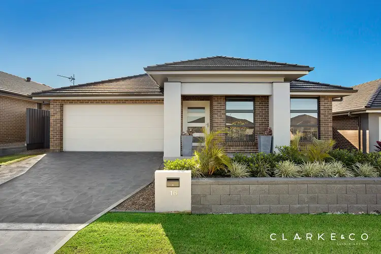 16 Mayo Crescent, Chisholm NSW 2322
