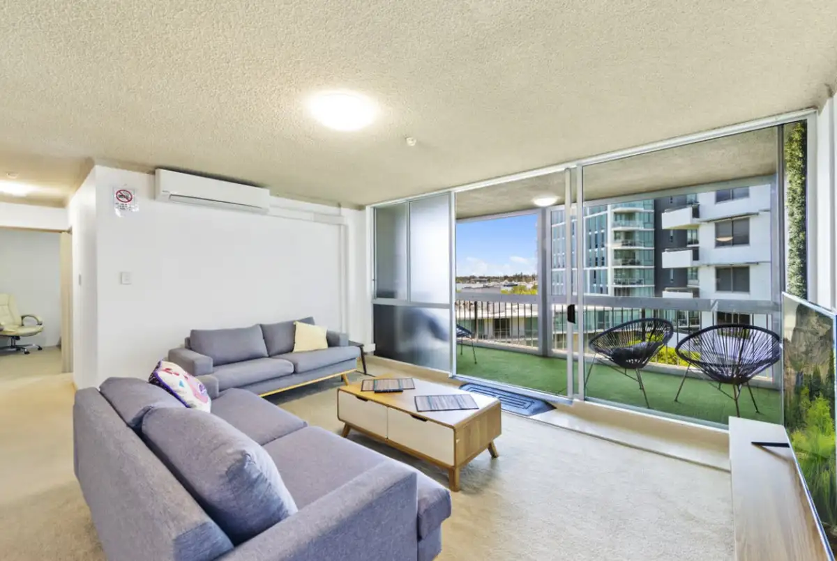 Main view of Homely unit listing, 22/18 Queen Street, Southport QLD 4215