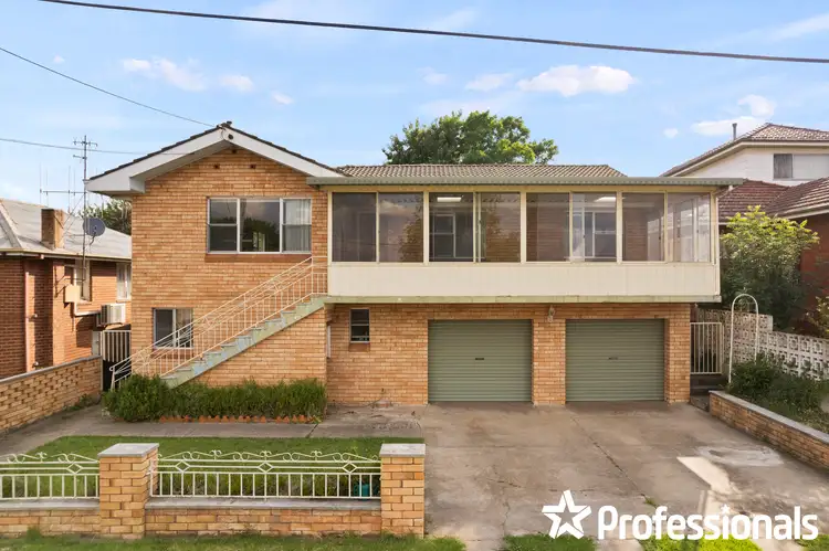 8 Loftus Street, Bathurst NSW 2795