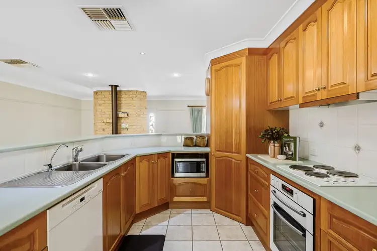 Fifth view of Homely house listing, 2 Pamela Court, Highfields QLD 4352