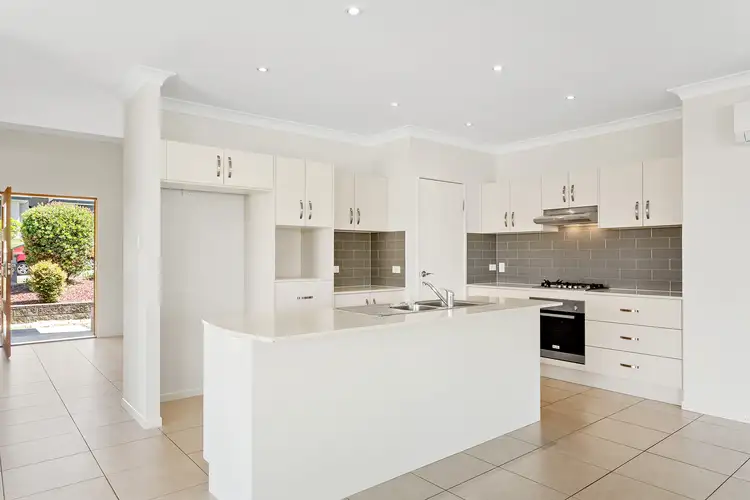 13 Forest Oak Court, Chuwar QLD 4306