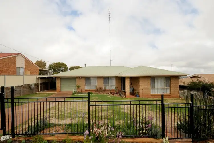 50 Blue Gum Drive, Newtown QLD 4350