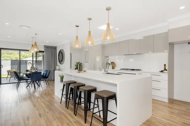 6 Morna Place, Coomera Waters QLD 4209