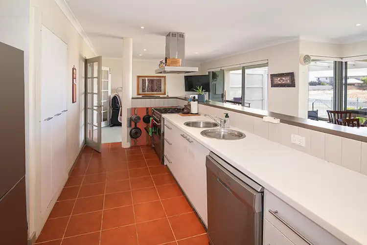 Fourth view of Homely house listing, 2 Kite Court, Geographe WA 6280