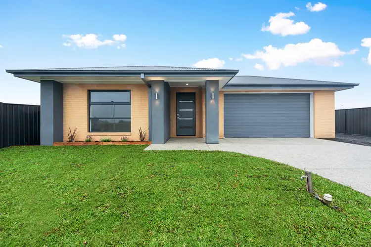 19 Treadwell Drive