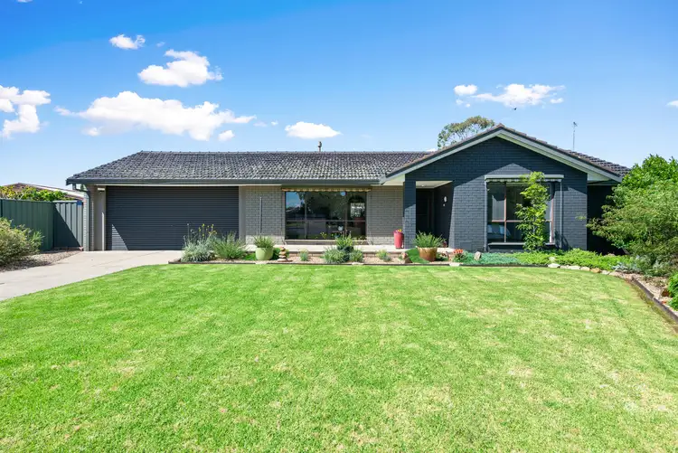 Main view of Homely house listing, 6 Birch Place, Sale VIC 3850