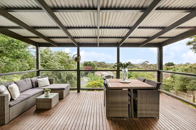 Second view of Homely house listing, 2 Ashwood Close, Langwarrin VIC 3910