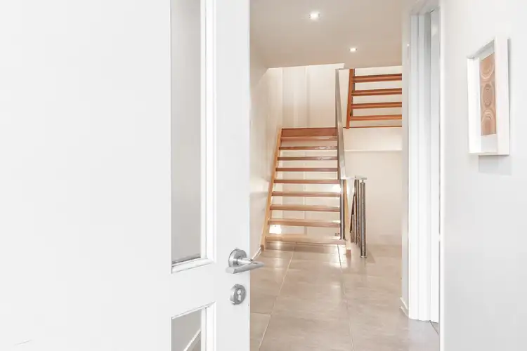 Fifth view of Homely apartment listing, 2/104 Merri Street, Warrnambool VIC 3280