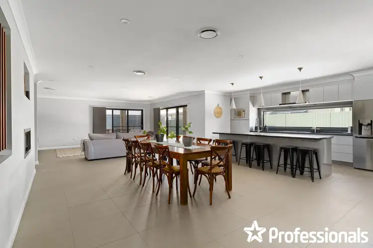 Fifth view of Homely house listing, 6 Knight Place, Llanarth NSW 2795