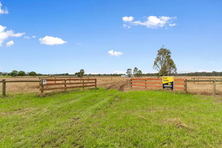 CA 29-30 Centre Road