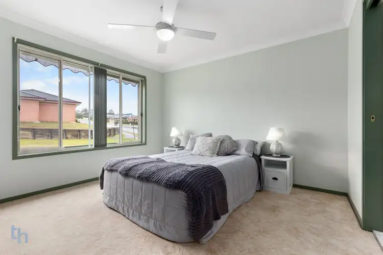 Fifth view of Homely house listing, 1 Jaeger Court, Cameron Park NSW 2285