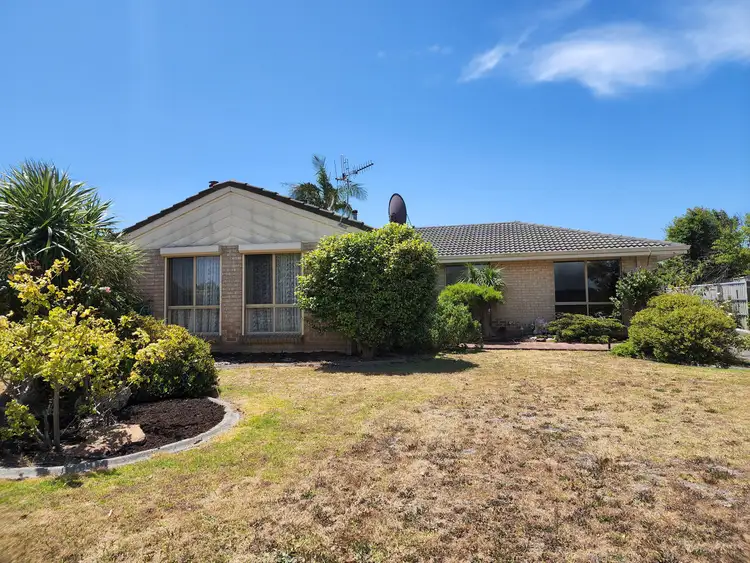 Second view of Homely house listing, 30 Sierra Crescent, Orana WA 6330