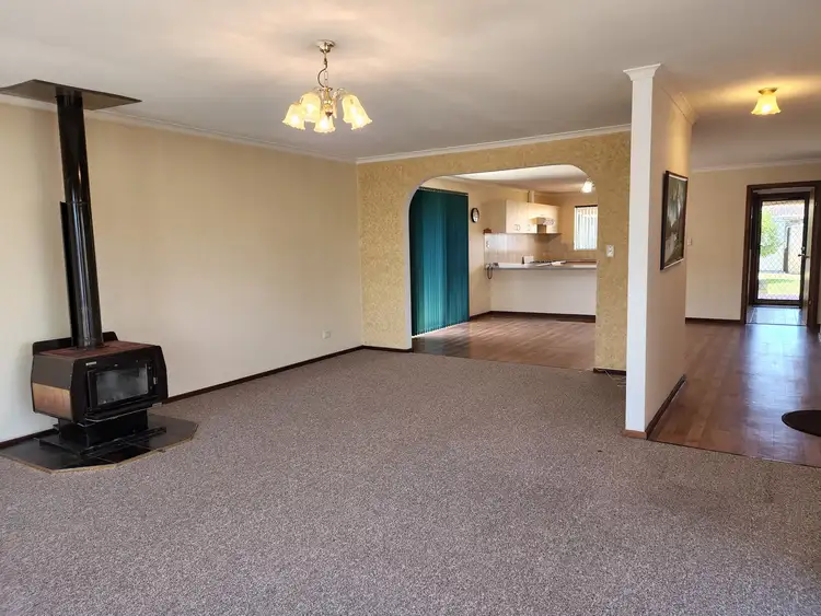 Fifth view of Homely house listing, 30 Sierra Crescent, Orana WA 6330