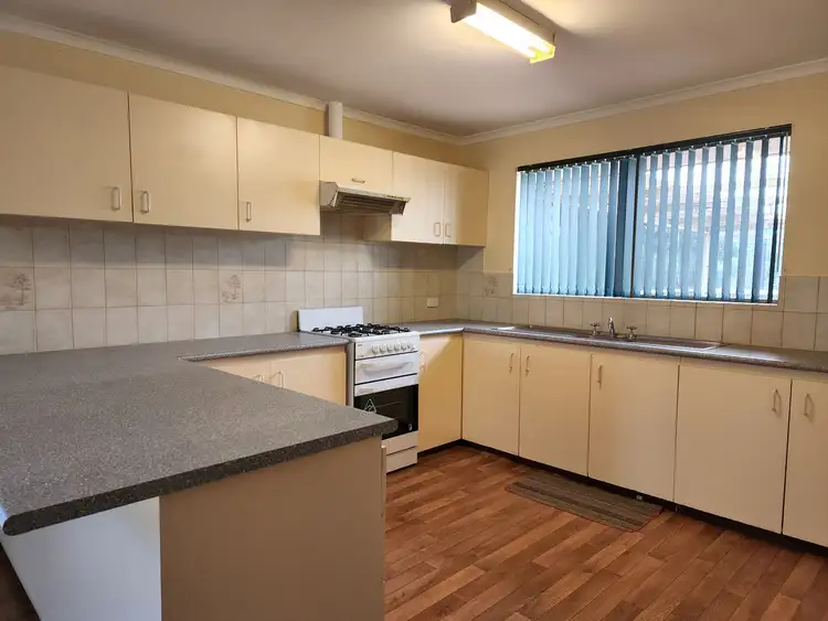 Seventh view of Homely house listing, 30 Sierra Crescent, Orana WA 6330