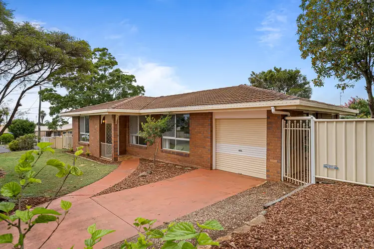 15 Yandilla Street, Newtown QLD 4350