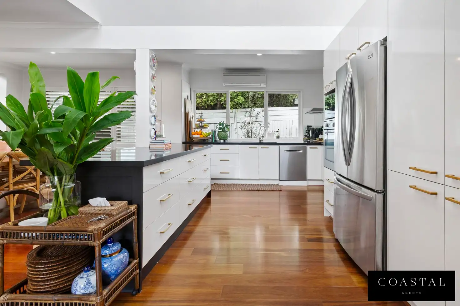 Main view of Homely house listing, 10 Cormorant Place, Mount Eliza VIC 3930