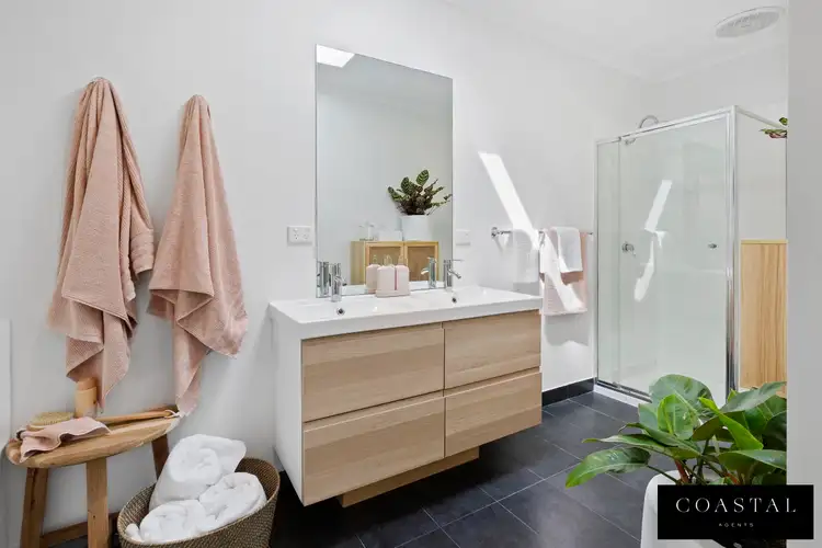 Fifth view of Homely house listing, 10 Cormorant Place, Mount Eliza VIC 3930