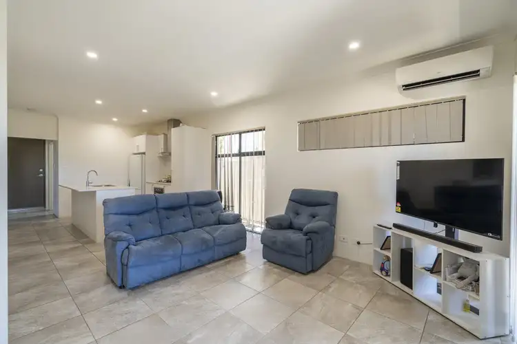 Sixth view of Homely unit listing, D/5 Bent Street, Cannington WA 6107