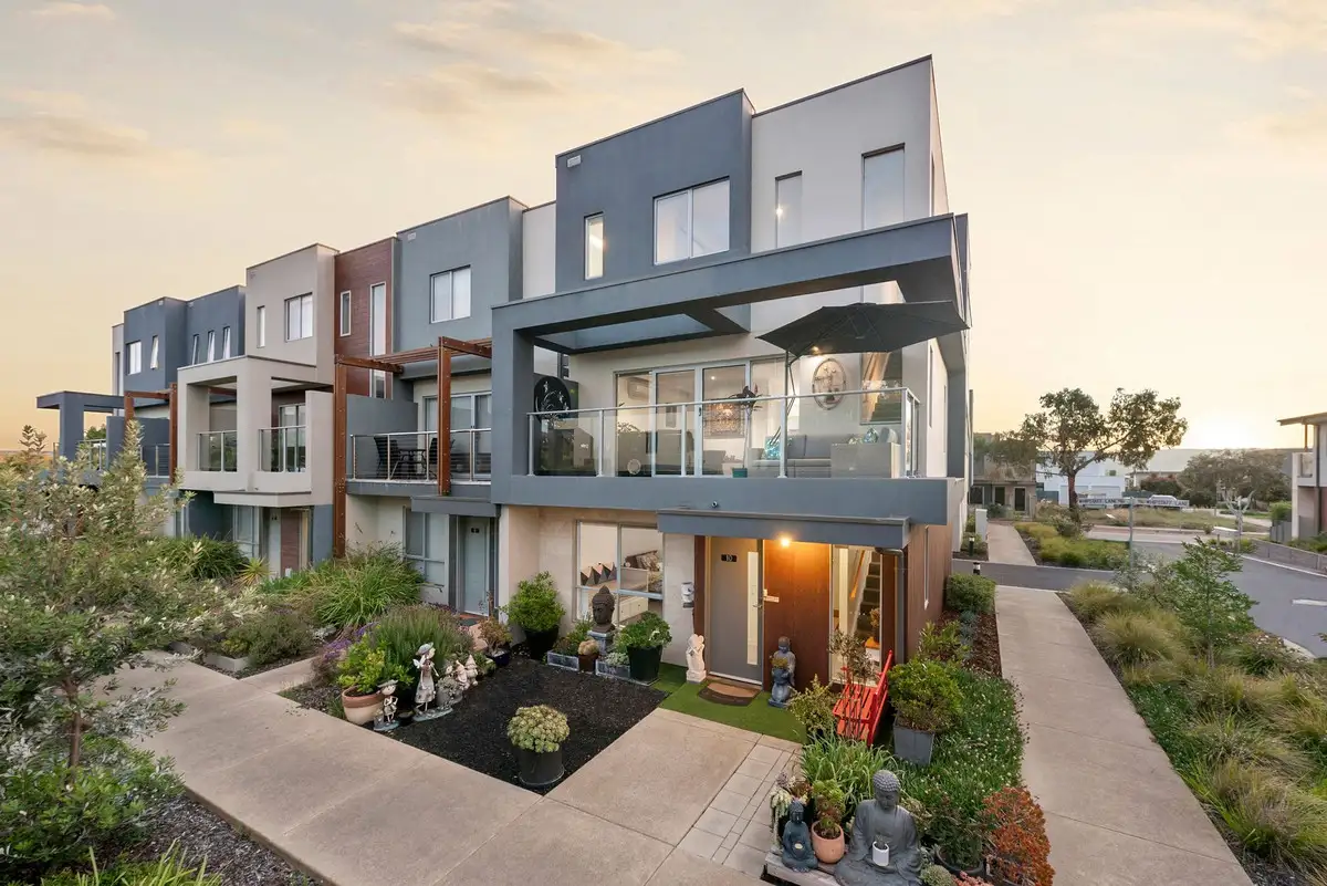 Main view of Homely townhouse listing, 10 Whipstaff Lane, Safety Beach VIC 3936