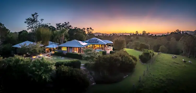 490 Roses Road