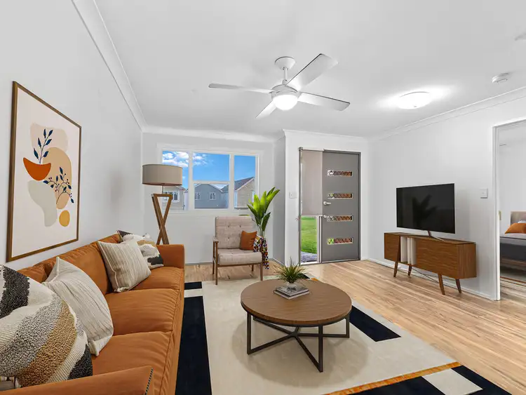 Sixth view of Homely semi-detached listing, 1/27 Cambridge Street, Silkstone QLD 4304