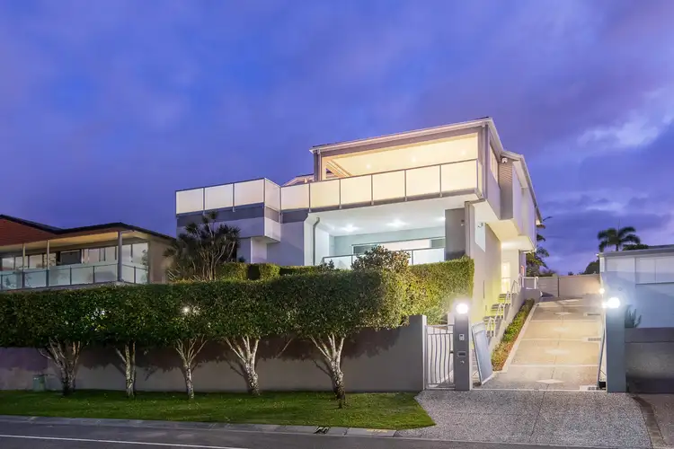 100 Treeview Drive, Burleigh Waters QLD 4220